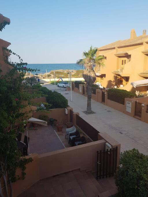Adosado En La Playa De El Perellonet Con Piscina, Pista Tenis Casa vacanze Valenza